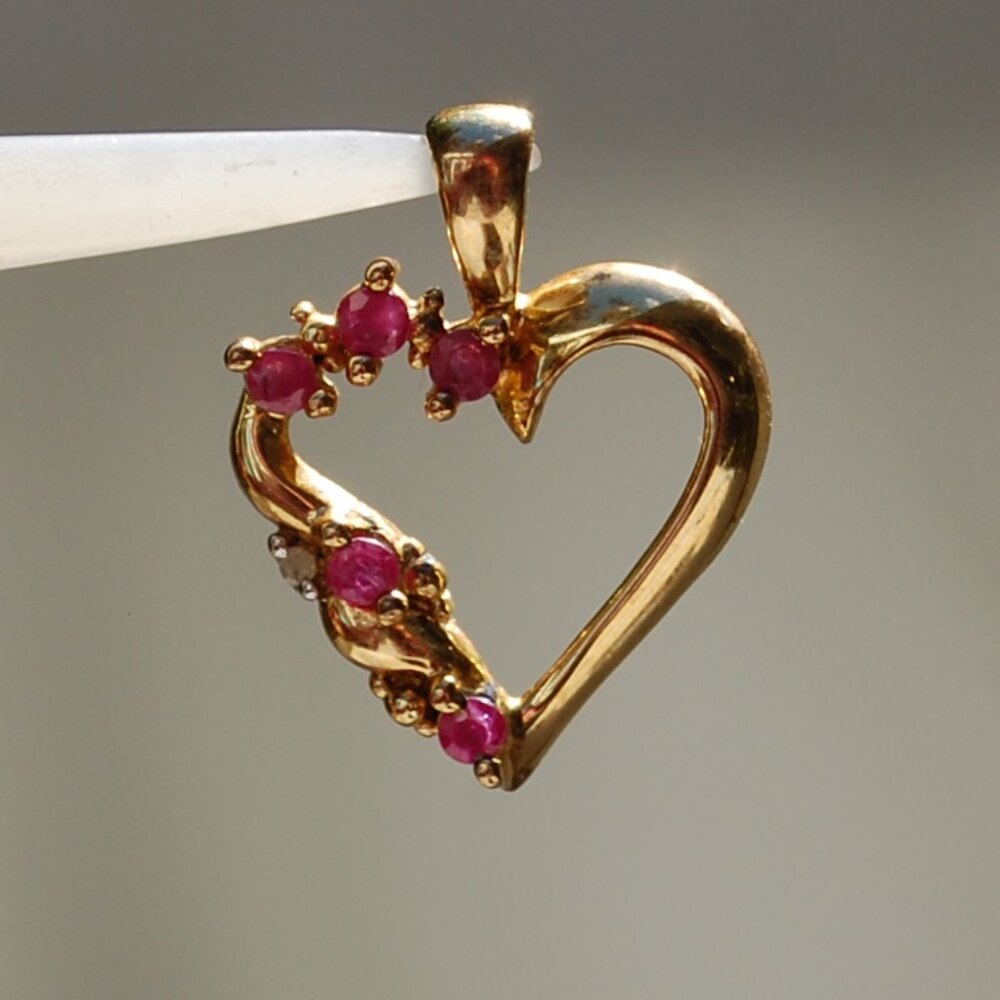 925 Sterling Silver Gold Plated Ruby And Diamond Heart Valentines Pendant